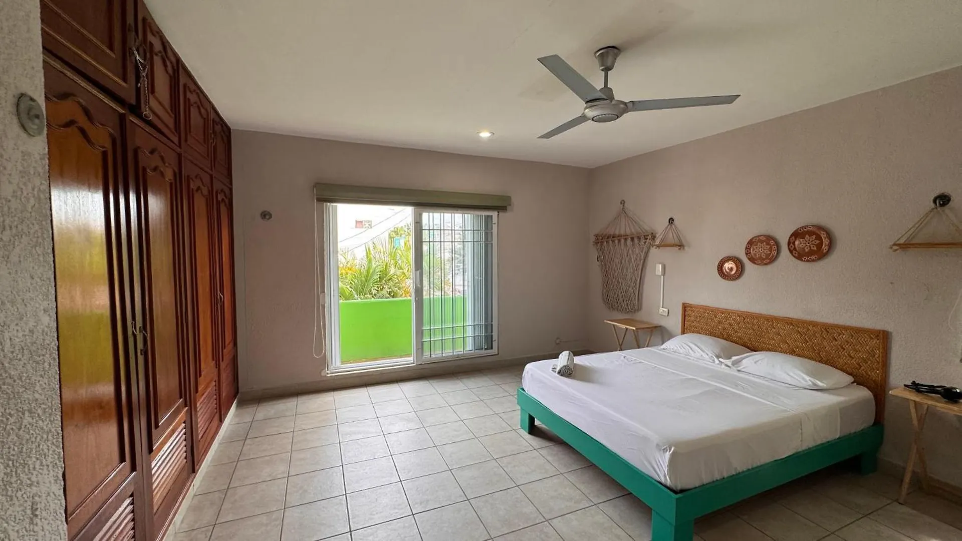 Guest house Burgos Studio Cancun
