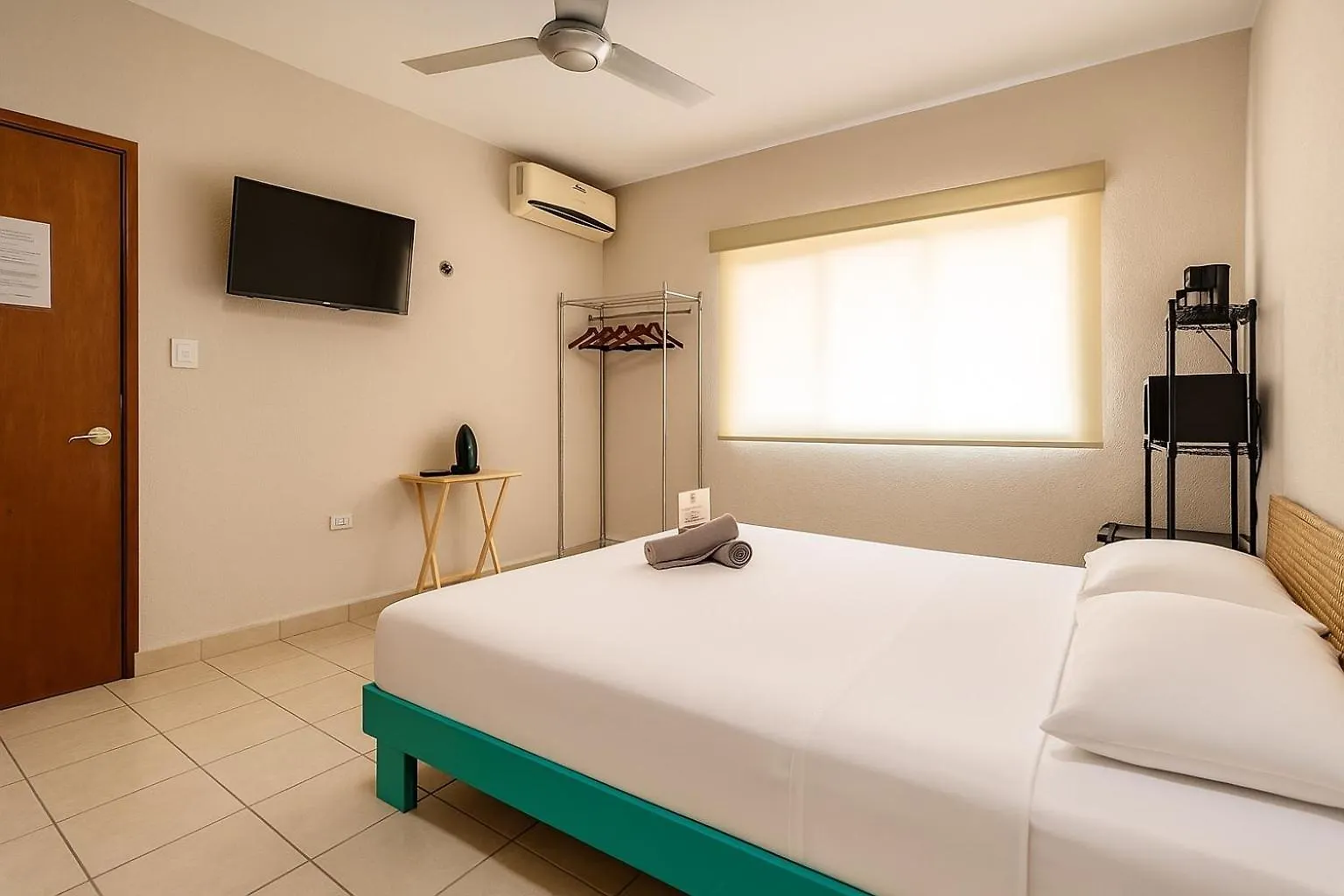 Guest house Burgos Studio Cancun